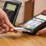 Comparison chart of different card reader types - magnetic stripe, EMV chip, contactless, and mobile card readers, highlighting their features and security levels.